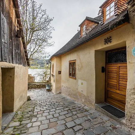 Smile Mit Donaublick דורנשטיין